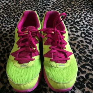 Womens Nike sneakers